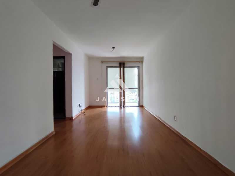 Apartamento em Vila Kosmos